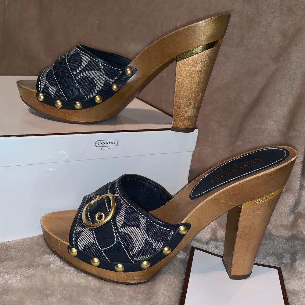 Coach Wooden Nailhead heels Navy Blue Buckle